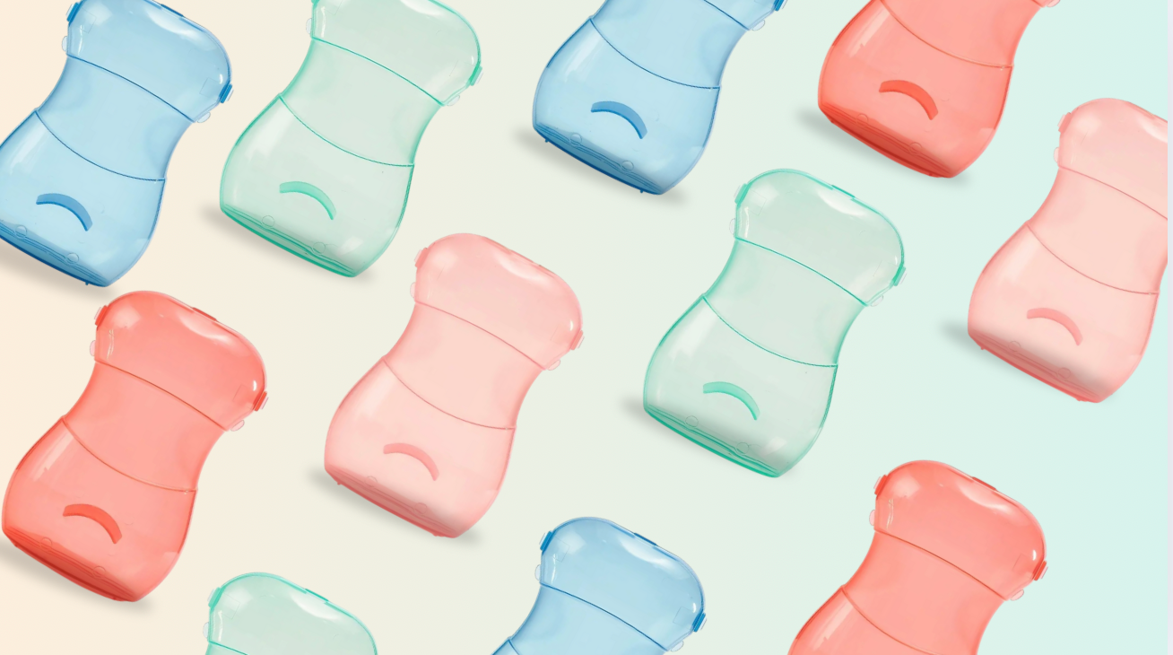 Colorful BPA-free No-Mess Boxes for baby purée pouches — available in blue, green, and pink